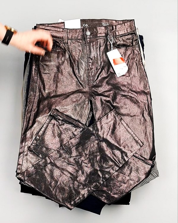 Фотография  251 - Брюки женские лето C&A 025#10 кг, ЛОТ №7895 оптом в Вологде и Вологодской области