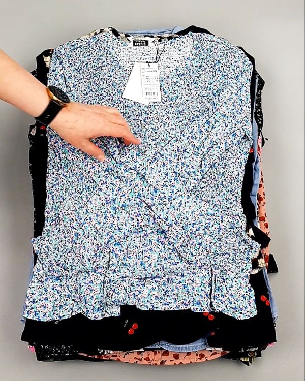 Фотография  382 - Блузки Bestseller 44#5 кг оптом в Вологде и Вологодской области