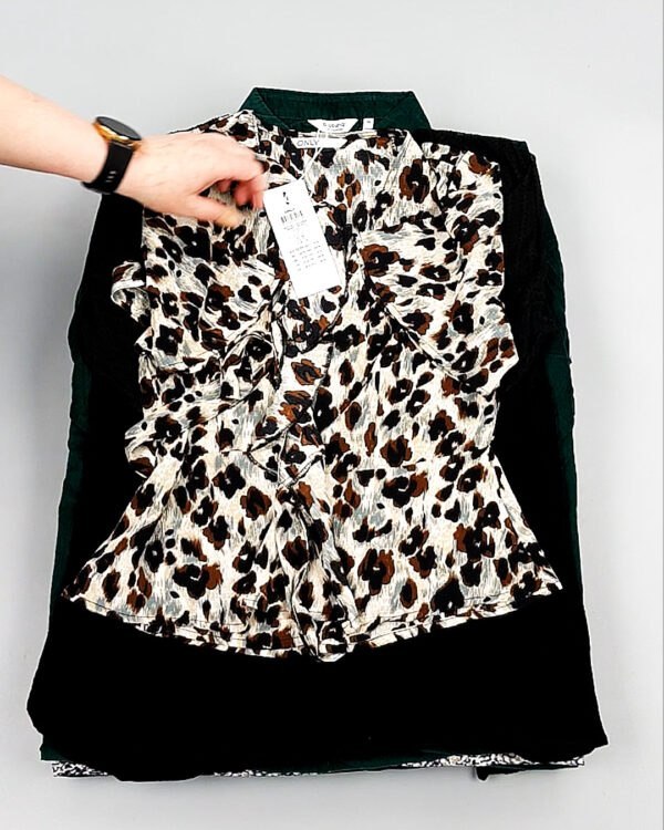 Фотография  493 - Блузки Bestseller+DK 035#5 кг, ЛОТ №8096 оптом в Вологде и Вологодской области