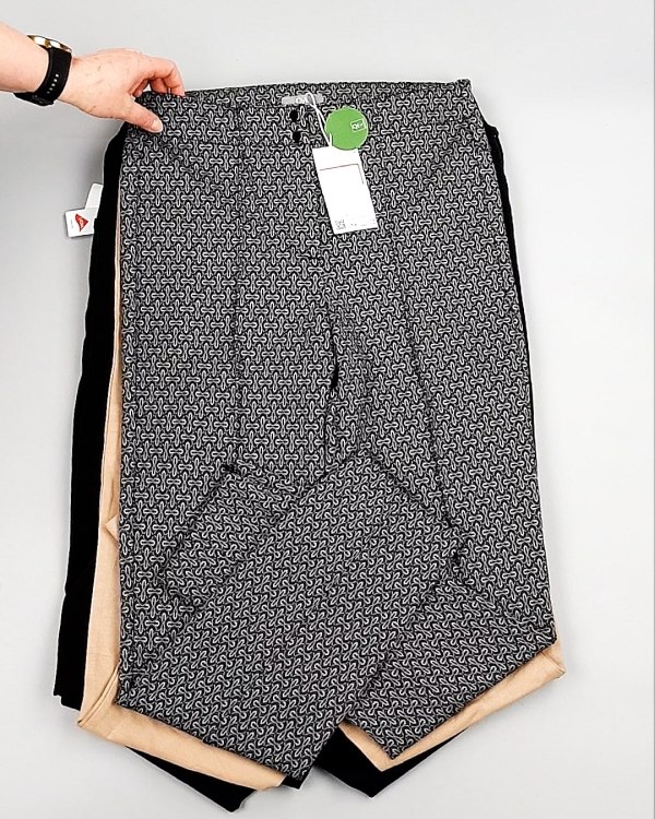 Фотография  159 - Брюки женские лето C&A 025#10 кг, ЛОТ №7892 оптом в Вологде и Вологодской области