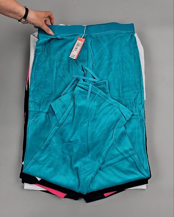 Фотография  789 - Спортивные костюмы  AD83#4 шт, ЛОТ №8637 оптом в Вологде и Вологодской области