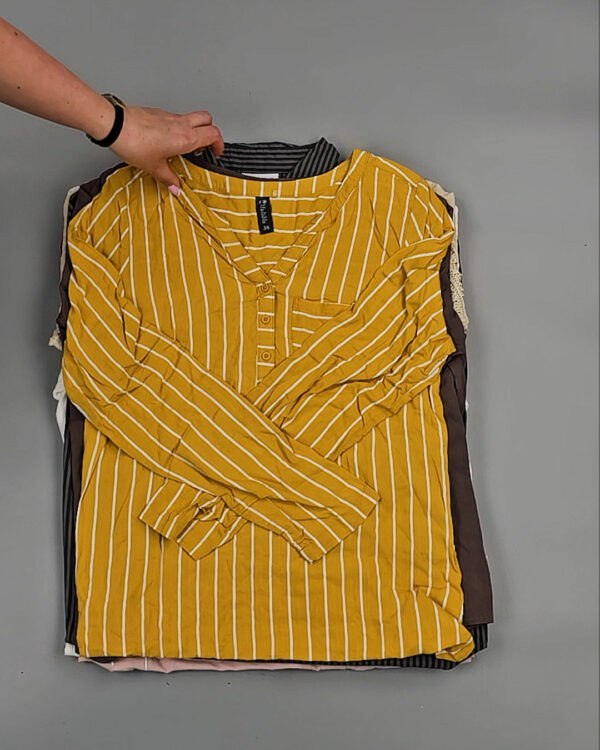 Фотография  732 - Блузки S#10 кг, ЛОТ № ВК0104 оптом в Вологде и Вологодской области