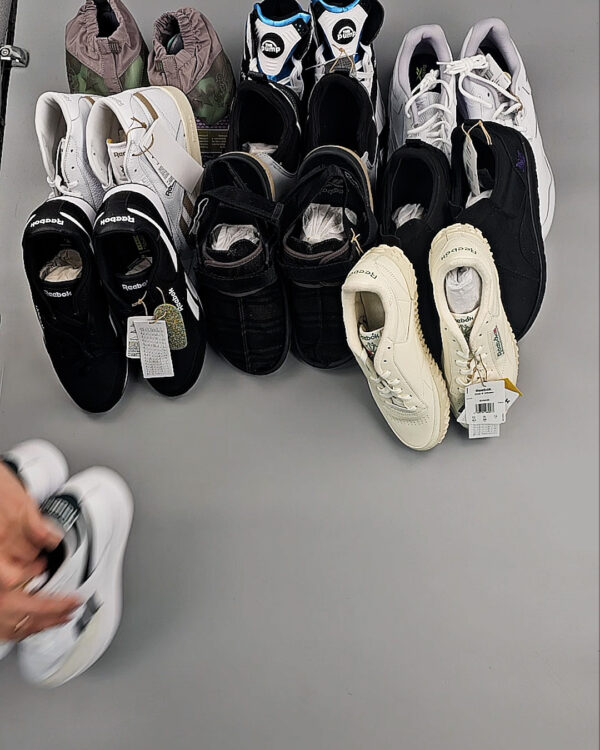 Фотография  648 - Кроссовки Reebok#23 шт, ЛОТ №8895 оптом в Вологде и Вологодской области