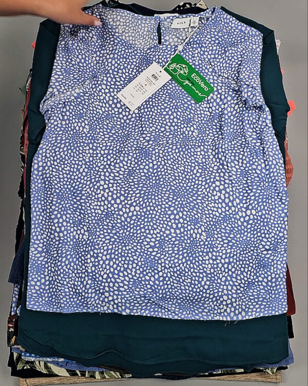 Фотография  246 - Блузки+Джемпера Bestseller Summer 045 B#8,5 кг, ЛОТ №9041 оптом в Вологде и Вологодской области