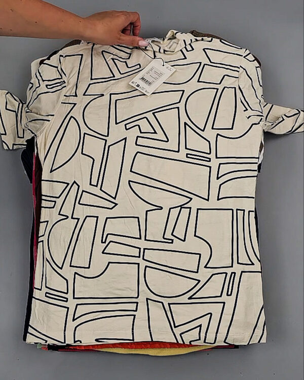 Фотография  906 - Футболки DK COMPANY 045 B#5,5 кг, ЛОТ №9086 оптом в Вологде и Вологодской области