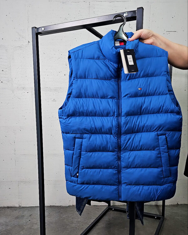 Фотография  819 - LACOSTE, CALVIN KLEIN, TOMMY HILFIGER, GUESS + 075#21 шт, ЛОТ №9077 оптом в Вологде и Вологодской области