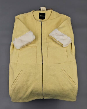 Купить Верхняя одежда Корея 085#15 кг, ЛОТ № СТ-9249 оптом в Вологде и Вологодской области