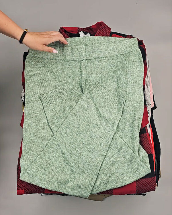 Фотография  911 - LIDL Winter mix 124#15 кг, ЛОТ №9144 оптом в Вологде и Вологодской области