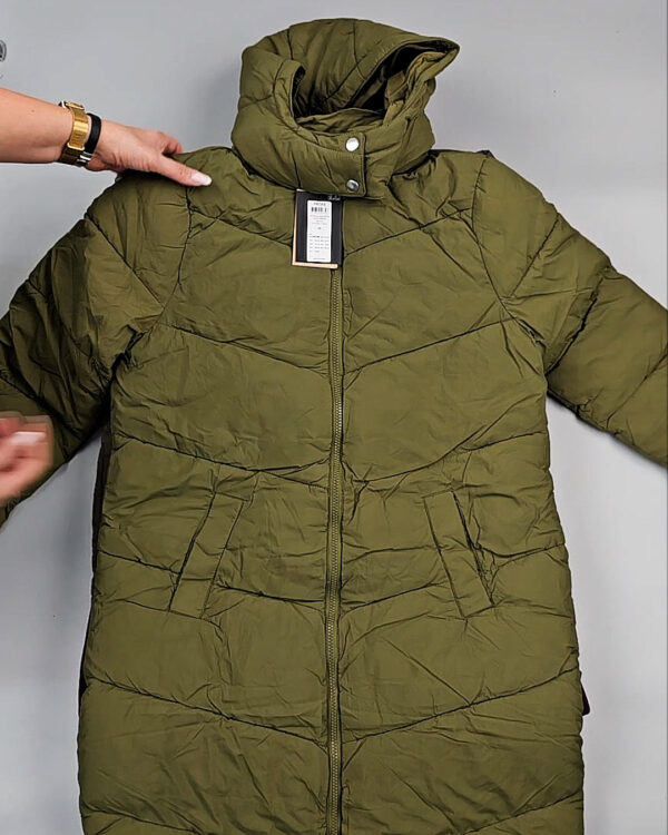 Фотография  909 - Верхняя одежда BESTSELLER Дания 104#10 кг оптом в Вологде и Вологодской области