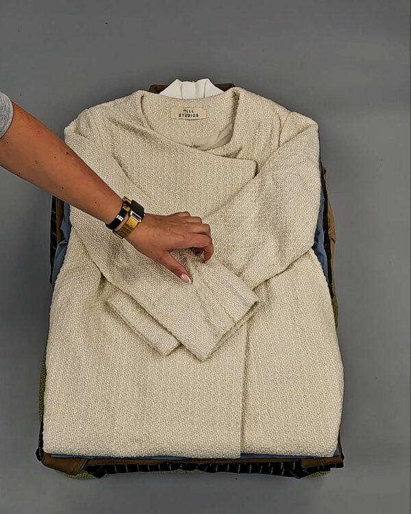 Фотография  966 - Верхняя одежда Корея 085#15 кг оптом в Вологде и Вологодской области