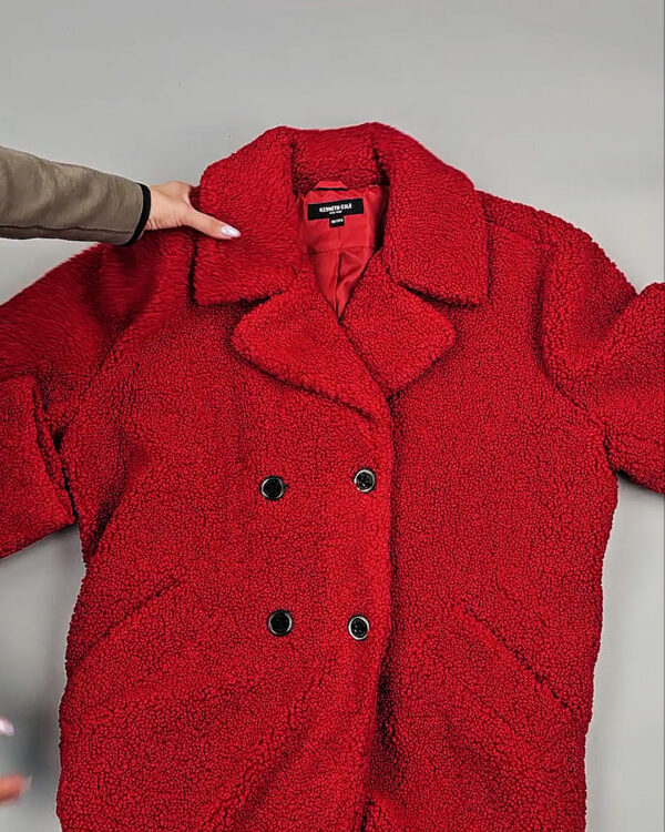 Фотография  933 - Верхняя одежда женская CAN 104#15 кг, ЛОТ СТ-9352 оптом в Вологде и Вологодской области