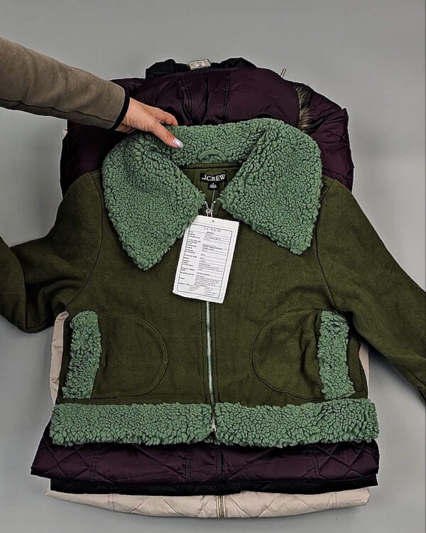 Фотография  924 - Верхняя одежда женская CAN 104#15 кг, ЛОТ СТ-9350 оптом в Вологде и Вологодской области