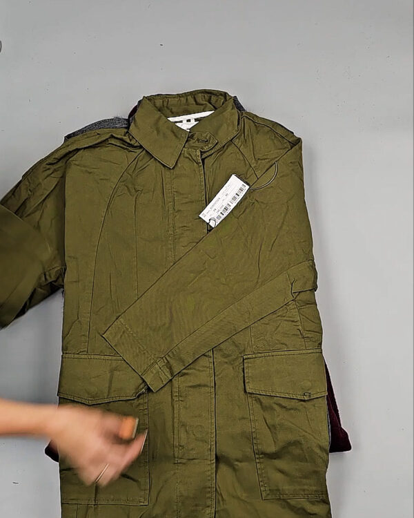 Фотография  784 - Верхняя одежда Корея 085#15 кг, ЛОТ № СТ-9246 оптом в Вологде и Вологодской области