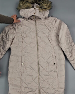 Фотография  363 - Верхняя одежда женская CAN 104#15 кг, ЛОТ СТ-9350 оптом в Вологде и Вологодской области