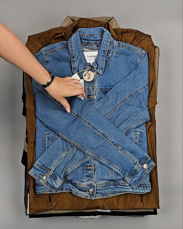 Фотография  306 - Ветровки Bestseller+DK 035#10 кг, ЛОТ СТ-9399 оптом в Вологде и Вологодской области