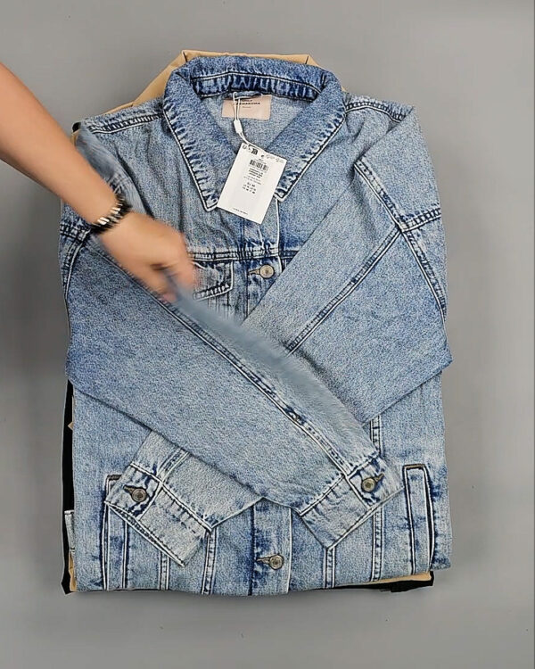 Фотография  566 - Ветровки Bestseller 045#10 кг, ЛОТ СТ-9408 оптом в Вологде и Вологодской области