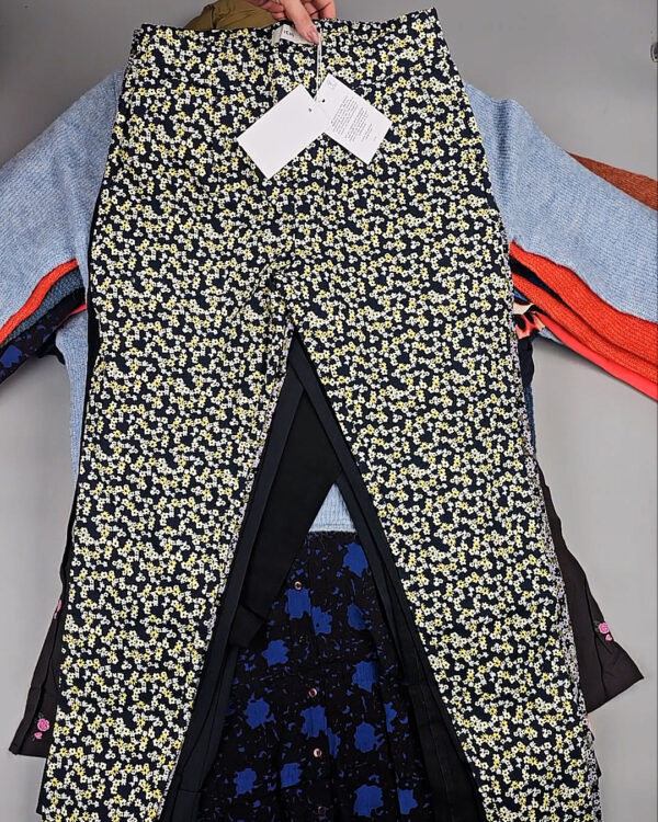 Фотография  901 - ICHI Winter mix 104#15 кг, ЛОТ СТ-9594 оптом в Вологде и Вологодской области