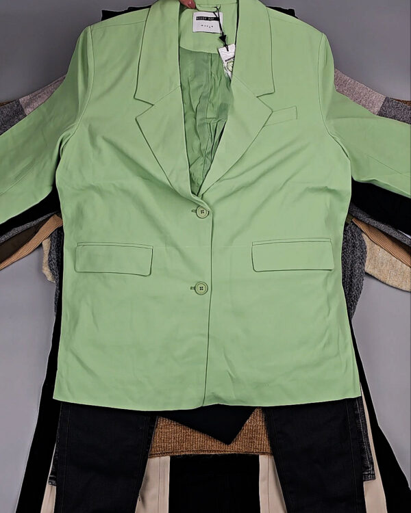 Фотография  721 - Bestseller Winter mix 104#15 кг, ЛОТ № СТ-9525 оптом в Вологде и Вологодской области