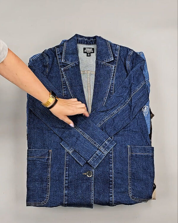 Фотография  305 - Ветровки женские CAN 104#12,7 кг, ЛОТ СТ-9405 оптом в Вологде и Вологодской области