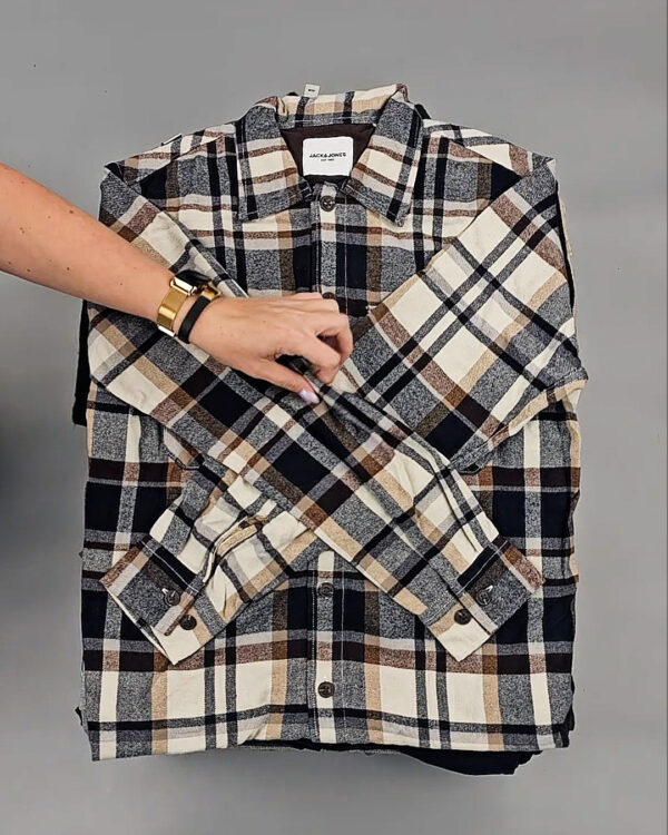 Фотография  767 - Мужской зимний микс JACK JONES, 20 кг, ЛОТ № СТ-9444 оптом в Вологде и Вологодской области