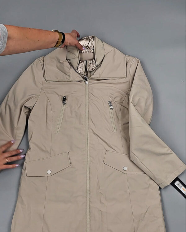 Фотография  484 - Ветровки женские CAN 104#12,4 кг, ЛОТ СТ-9403 оптом в Вологде и Вологодской области