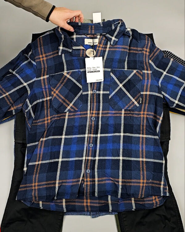 Фотография  819 - Мужской зимний микс Blend He, 20 кг, ЛОТ № СТ-9522 оптом в Вологде и Вологодской области