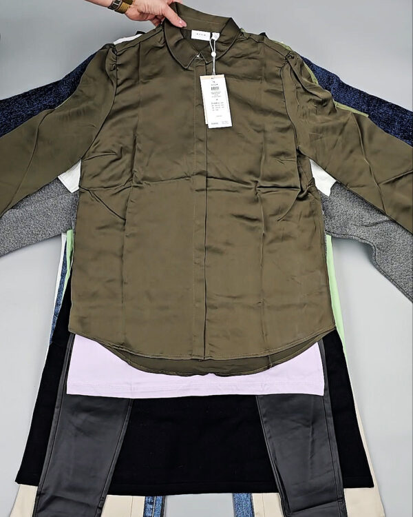 Фотография  697 - Bestseller Winter mix 104#15 кг, ЛОТ № СТ-9526 оптом в Вологде и Вологодской области