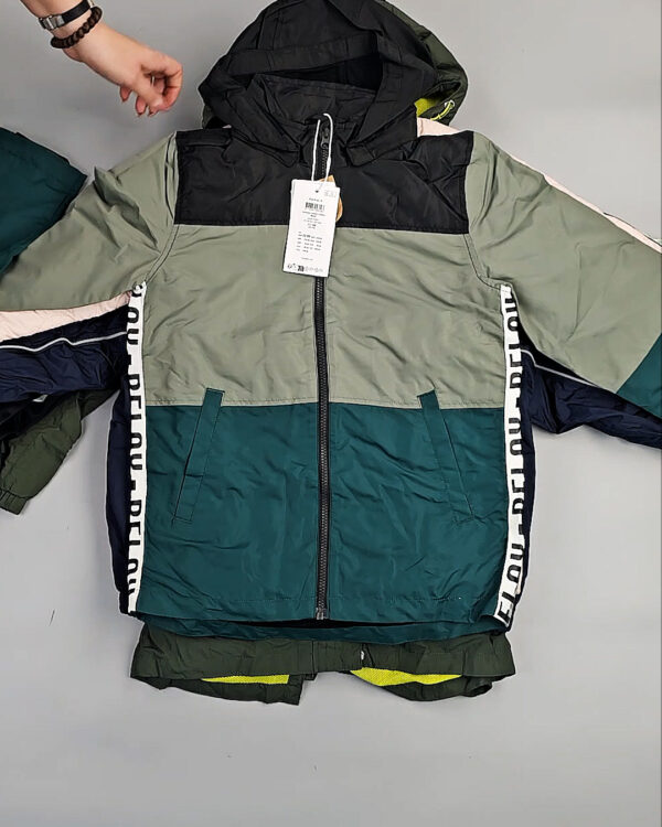 Фотография  792 - Ветровки СТОК дети 065#5 кг, ЛОТ СТ-9725 оптом в Вологде и Вологодской области