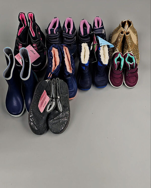 Фотография  670 - Обувь СТОК дети зима 065#6,5 кг, ЛОТ СТ-9663 оптом в Вологде и Вологодской области