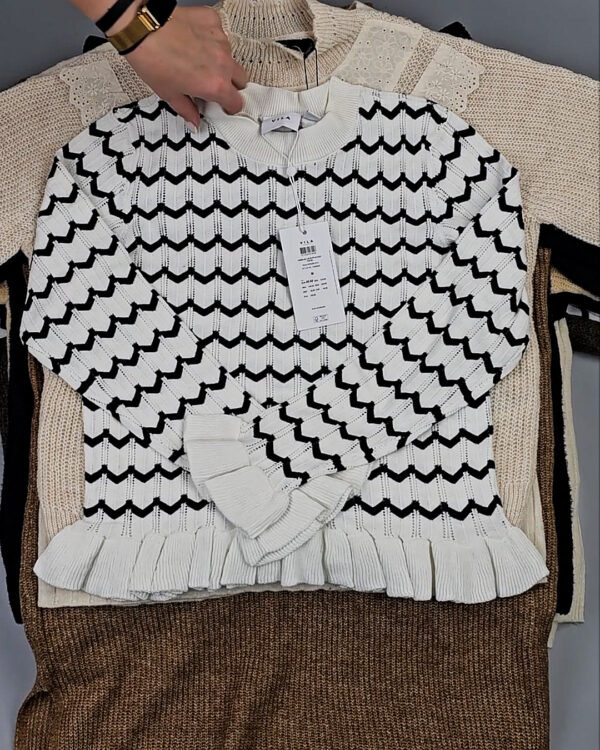 Фотография  849 - Джемпера Bestseller 104#7 кг, ЛОТ СТ-10043 оптом в Вологде и Вологодской области