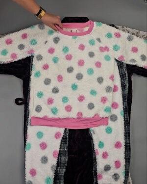 Фотография  817 - Халаты+пижамы флис Англия (SLEEPWEAR PREMIUM)#20 кг, ЛОТ СХ-0289 оптом в Вологде и Вологодской области