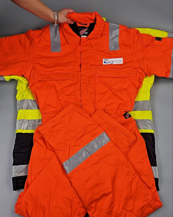 Фотография  483 - Рабочая одежда mix БМ#25 кг, ЛОТ СХ-0266 оптом в Вологде и Вологодской области